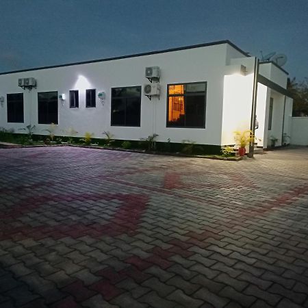 Chibuba Airport Accommodation Dar es Salaam Luaran gambar